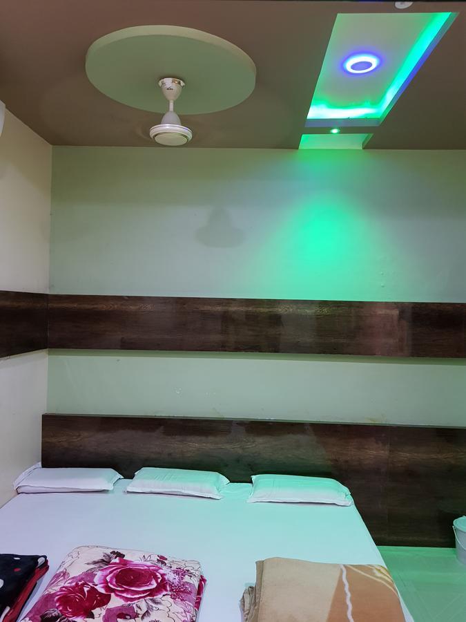 Hotel Shri Radhe Krishna Godarpura Extérieur photo